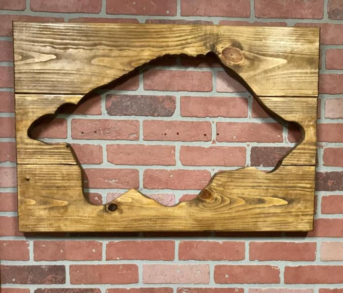 Stained wood running razorback outline
1 /12"x 32"x 22 3/4" starting at $40